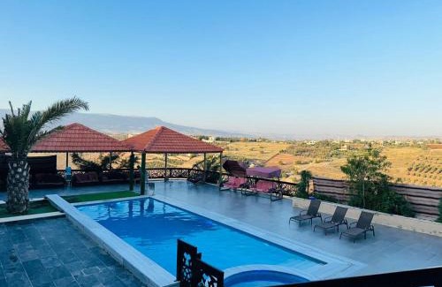 Suwailih Ski Chalet | The Royal Chalet