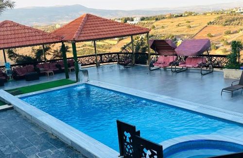 Suwailih Ski Chalet | The Royal Chalet