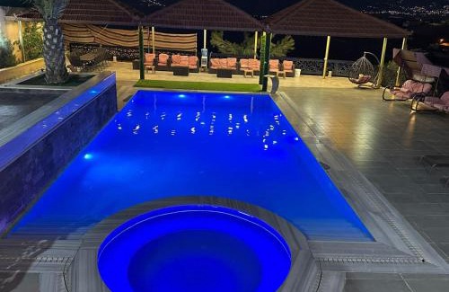 Suwailih Ski Chalet | The Royal Chalet