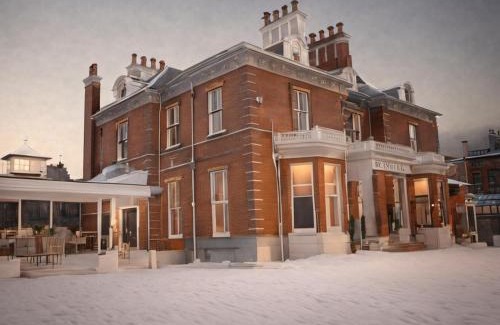 Elgin Bed & Breakfast | The Royal Hotel Elgin