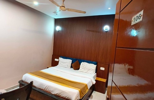 Bareilly Hotel | The Royal Hotel