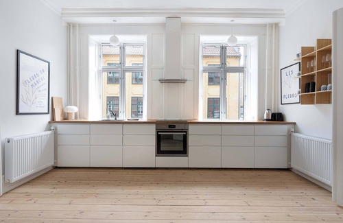 Osterbro Apartment | The Royale Apartment with 4 bedrooms