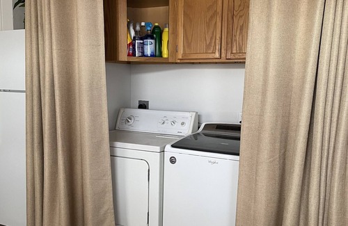 Grand Junction House | The Rustic Retreat! Cute Clean Comfy Ranch House Fire Pit Grill Pet-Friendly