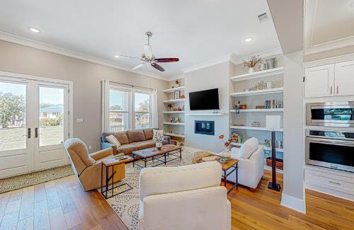 Gulfport House | The Ruth Retreat