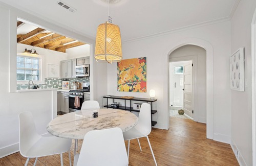 North-Central Cottage | The Rutledge Roost of Charleston