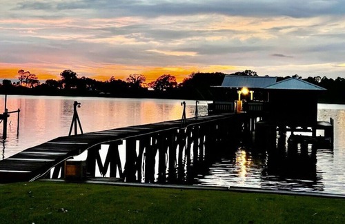 Lakeland House | The Schexy Shack | Simple & Spacious Camp at FR