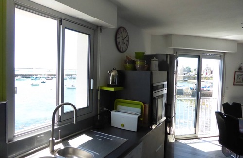 Port-Louis Apartment | The sea at your feet, the tides for clock