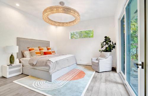Poinsettia Heights Villa | The Secret Garden - Stunning Luxurious Villa in Fort Lauderdale