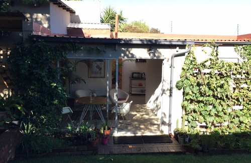 Greater Johannesburg Metropolitan Area Cottage | The Secret Garden Cottage