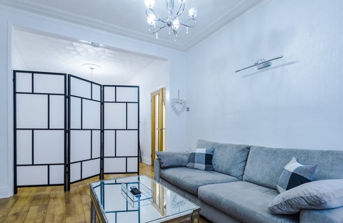Salford House | The Seedley 4 Bedroom House - Salford
