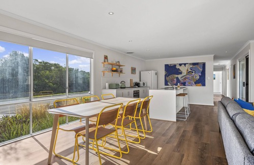 Maslin Beach House | The Shack @ Maslin Beach - The Perfect Blend Of Modern Comfort & Coastal Charm