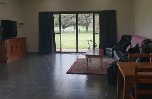 Yahl Cabin | The Sheep Shack