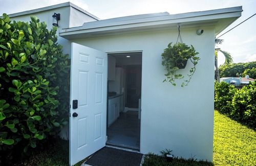 Liberty City House | "The Side Villa" In the Heart of Miami