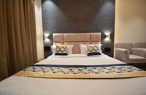 Nathdwara Hotel | The Sky Comfort Shreenath