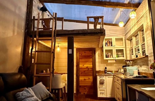 Winston Cabin | The Sky Glamp is an amazing place to come and relax.