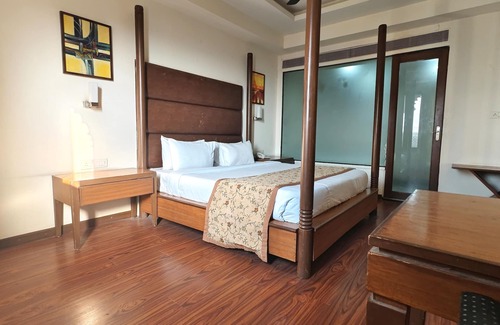 Udaipur Resort | The Sky Imperial Udaipur