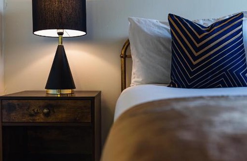Glasgow Westend Apartment | The Skyline Suite - *Private Balcony* *Views*