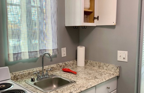El Centro Apartment | The Small Sandalwood -"Sandalito"· Private Suite, curated for comfort & privacy.