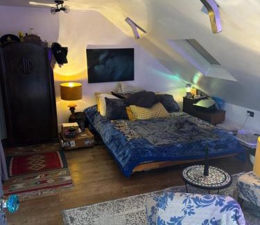 Holborn and Covent Garden House | The Snug in a Quaint English Mews House