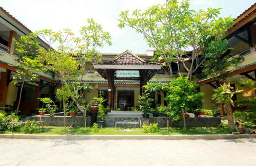 Depok House | The Soemarsono Hotel