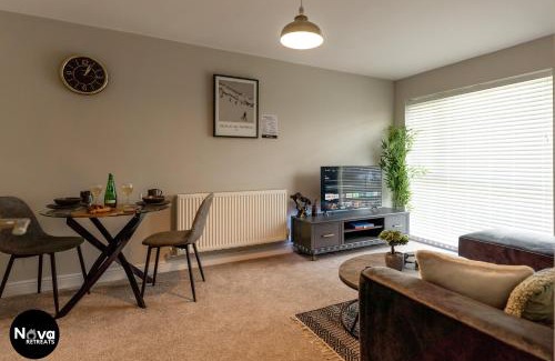 Solihull Apartment | The Solihull Luxe - Free Parking, Workspace & Superfast Wi-Fi near NEC, Airport, JLR, Touchwood & Solihull Hospital