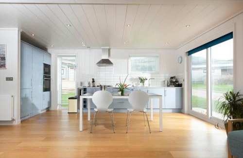 Cheddar House | The Spinney, Strawberryfield Park