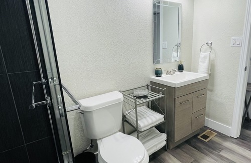 Villa Park Apartment | The Spot on 6th near Downtown Denver!