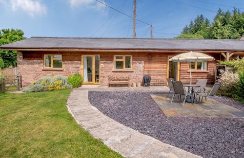 Lydney House | The Stable Rose Cottage