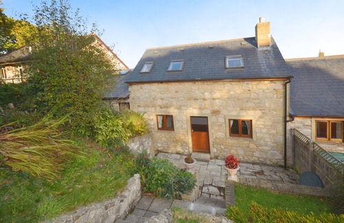 Ryde Cottage | The Stables - a house that sleeps 4 guests in 2 bedrooms