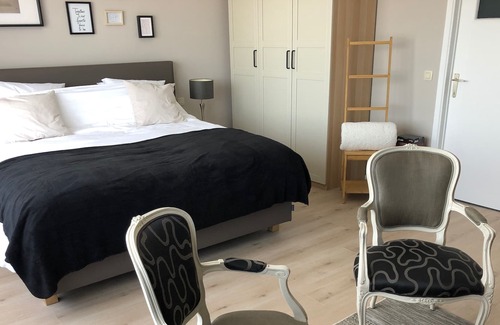 Huy Apartment | The Studio V square Huy