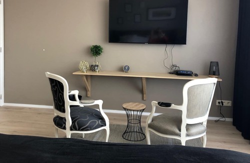 Huy Apartment | The Studio V square Huy