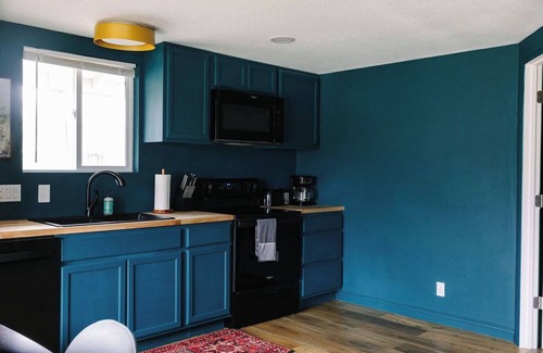 Tri-Cities House | The Study - An Ode to Literature - 1 bedroom beautiful home