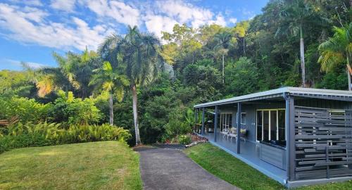 Miallo House | The Sugar Shack - Relax and unwind