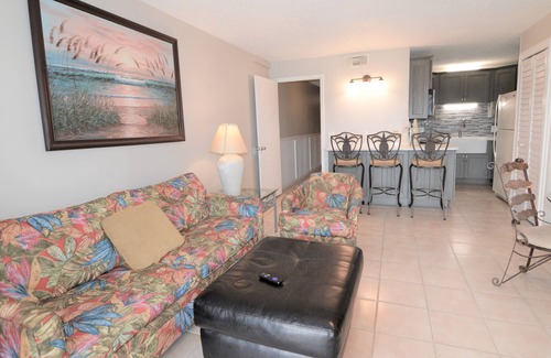 Bel Air Condo | The Summit PCB 127 * 1 Bed, 1.5 Bath 1st floor * Remodeled & Near HOT TUBS
