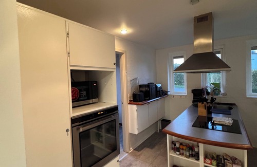 Kerteminde Municipality House | The Sunflower: 7BR, 3BA Retreat w/Garden & Parking in Munkebo