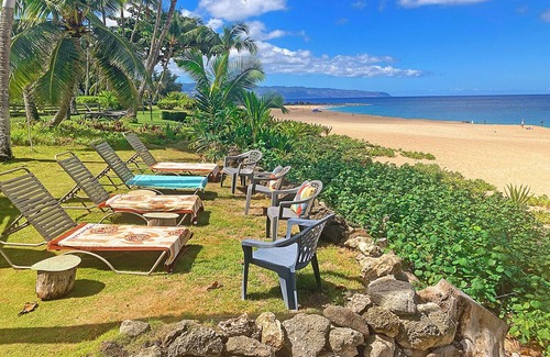 Pupukea House | THE SUNSET BEACH HOUSE OCT. SPECIAL-ONLY 1,530/nt! ON THE SAND OF SUNSET BEACH!