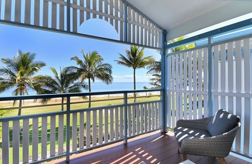 Brisbane Waterfront House | The Sunsetter Villa 25 Tangalooma