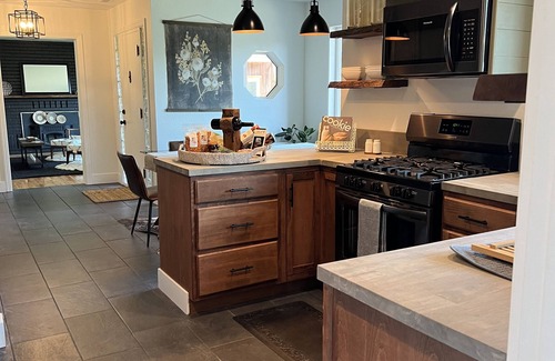 Altaville House | The Tanko House. A great place for your next vacation, staycation or celebration