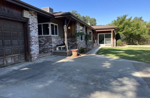 Altaville House | The Tanko House. A great place for your next vacation, staycation or celebration