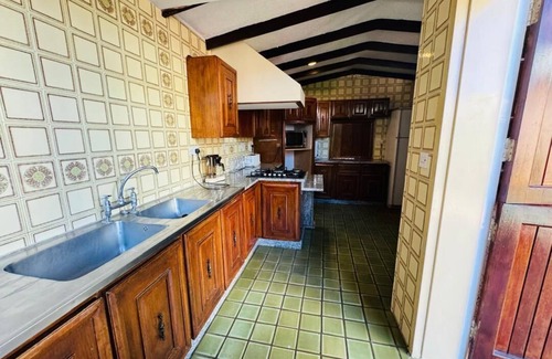 Harare House | The Townhouse on Baines the perfect place for holiday or business trip WELCOME.