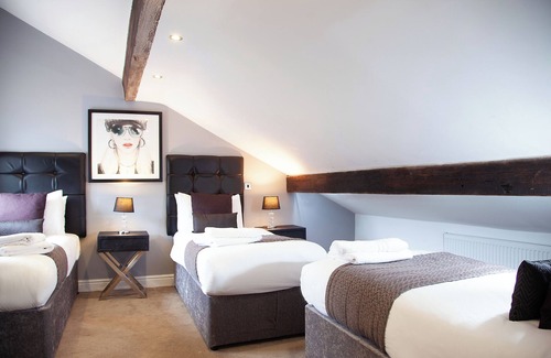RopeWalks Apartment | The Triplex Georgian Apartment (Sleeps 11)