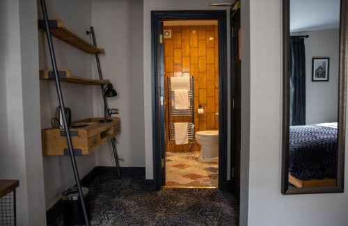 Exeter Hotel | The Turks Head