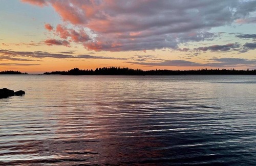 Lac-Saint-Jean-Est Regional County Municipality Cabin | The unforgettable!