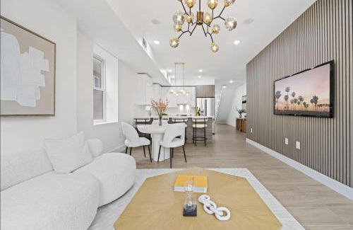 The Heights Apartment | The View - Direct Bus Time Square NYC Breakfast Included - B