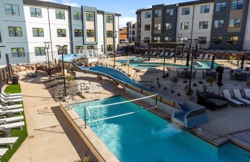 St. George House | The View - Resort Amenities & Epic Views