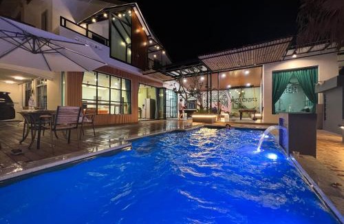 Bukit Indah House | The Viista Retreat 6 Bedrooms with Private Pool