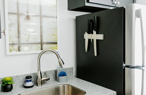 Edgehill Apartment | The Vinyl at Music Row - 1 Bedroom Apartment