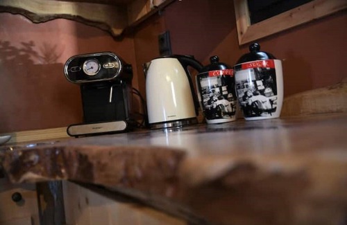 Mesaia Trikala House | The Walnut Tree Lodge-Mountain house in Greece