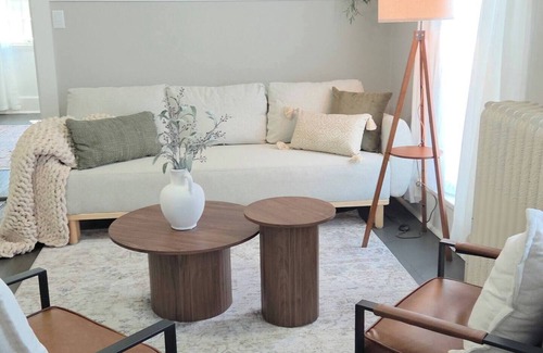 Cedarburg Apartment | The Washington Suite on the main street in Downtown Cedarburg