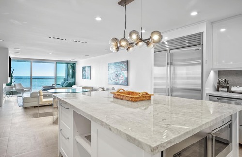 Eastern Malibu Villa | The Waves: Malibu Beach at its Best!